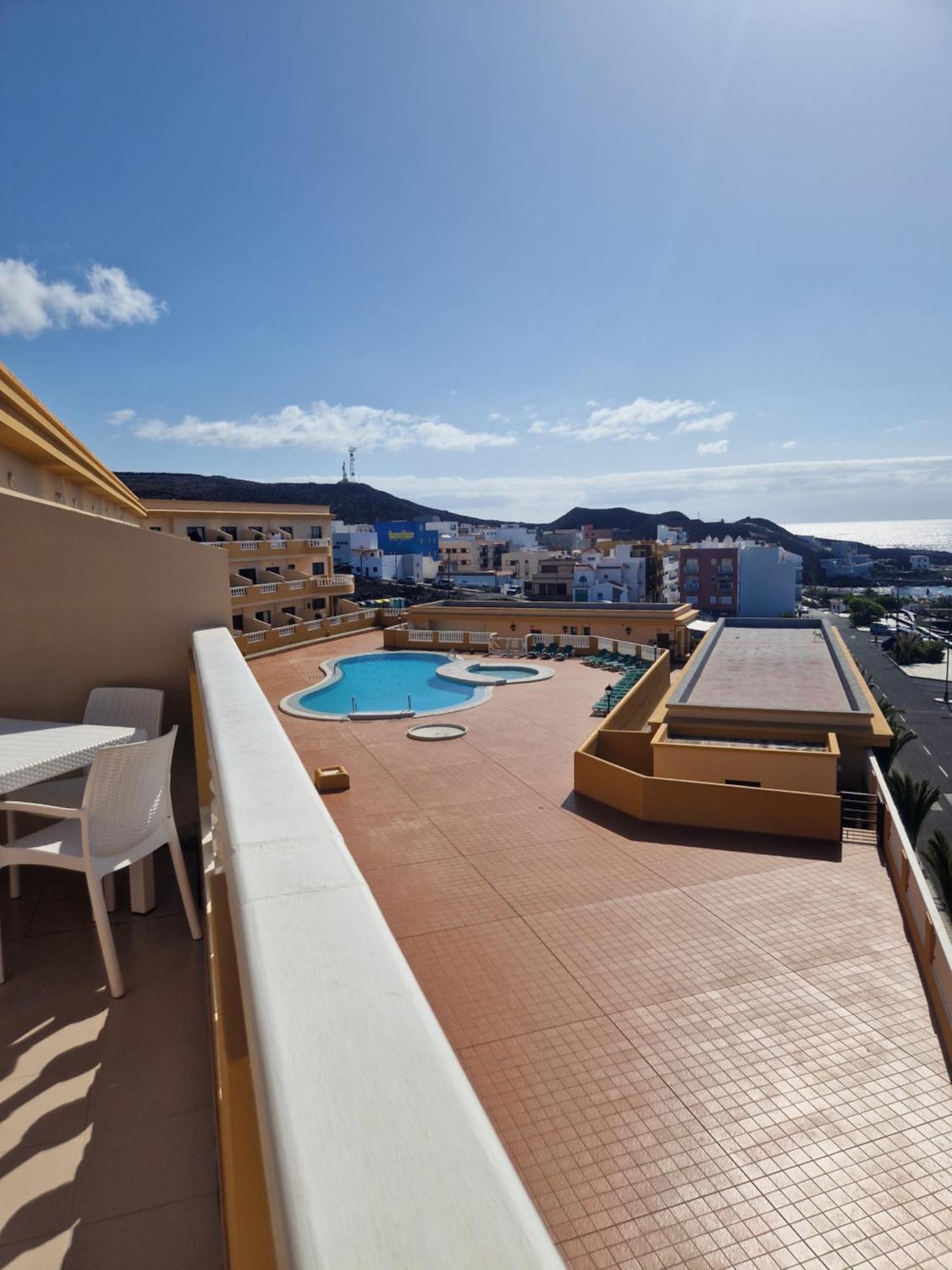 Apartamento Con Maravillosas Vistas En Primera Linea La Restinga Eksteriør billede